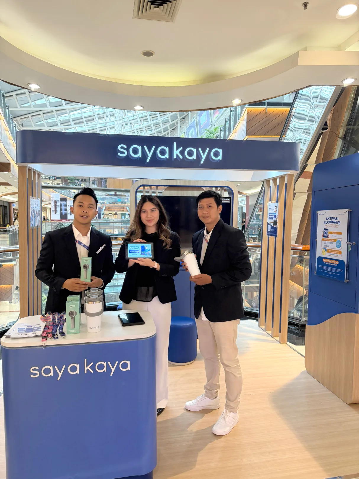 Booth SayaKaya di mall